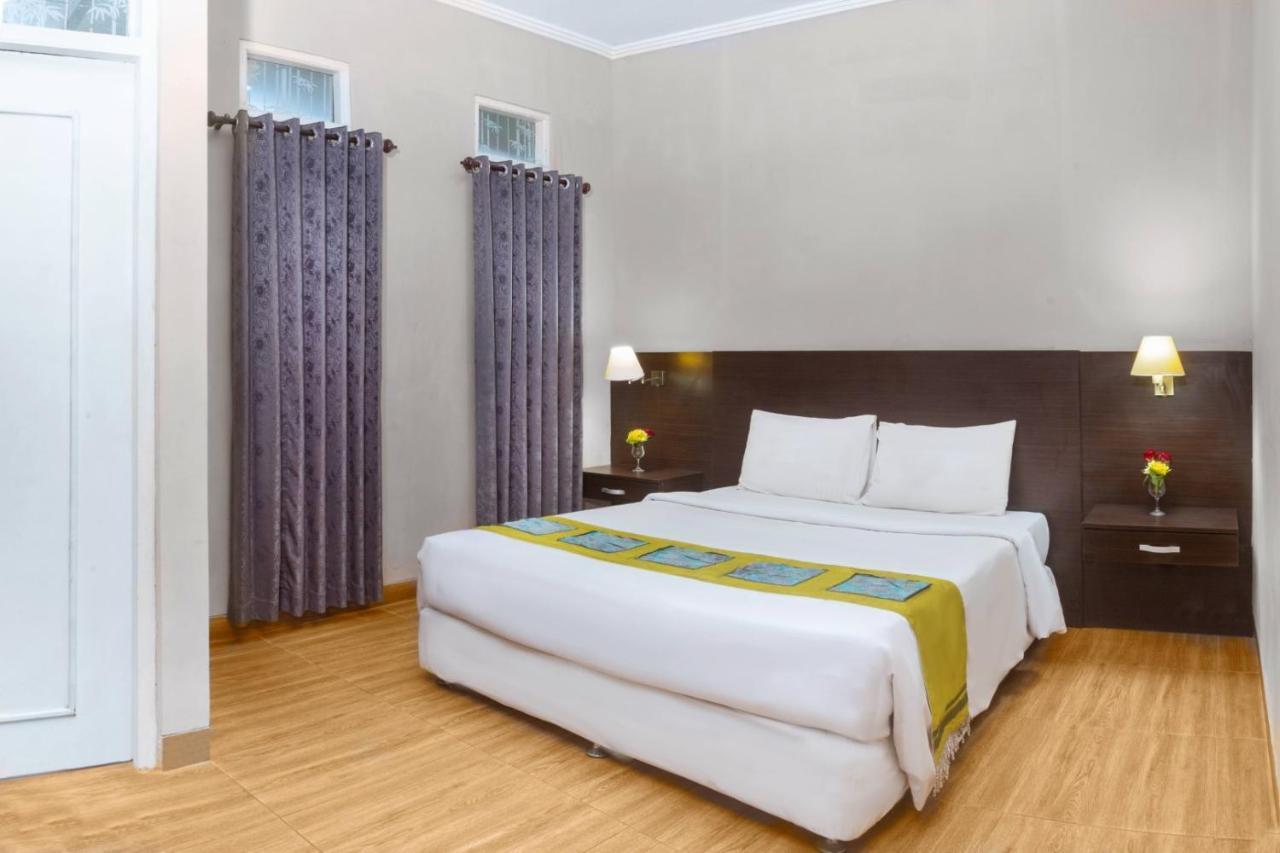 Dewi Sinta Hotel And Restaurant Танах Лот Экстерьер фото