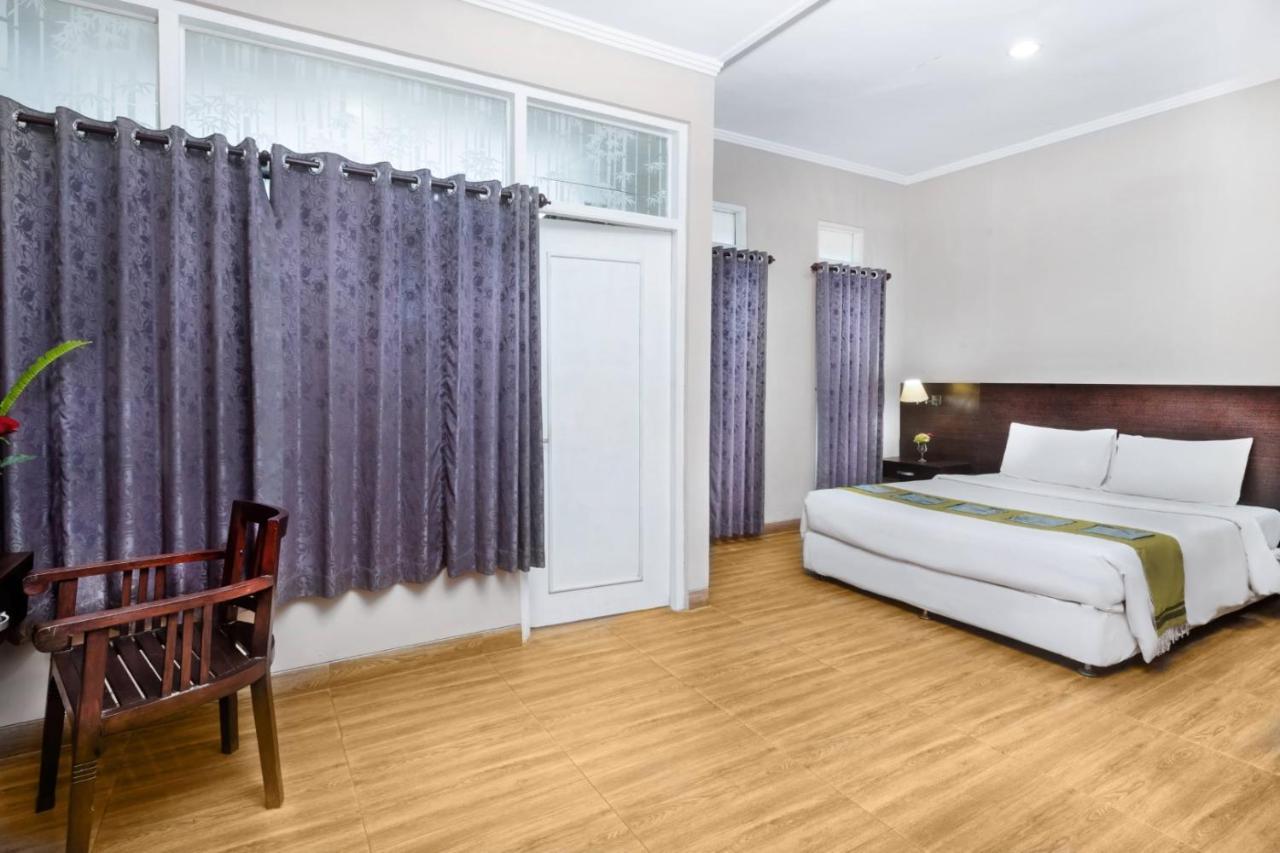 Dewi Sinta Hotel And Restaurant Танах Лот Экстерьер фото