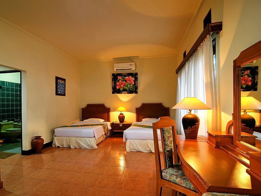 Dewi Sinta Hotel And Restaurant Танах Лот Экстерьер фото